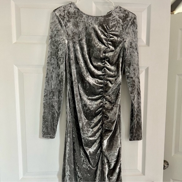 FUTURE COLLECTIVE VELET RUCHED DRESS - Picture 4 of 5